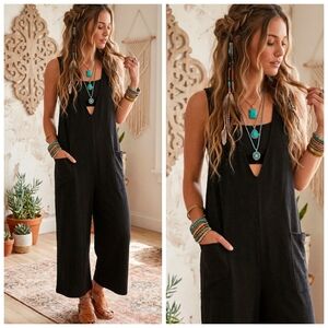 Sage Black Sleeveless Jumpsuit with Pocket